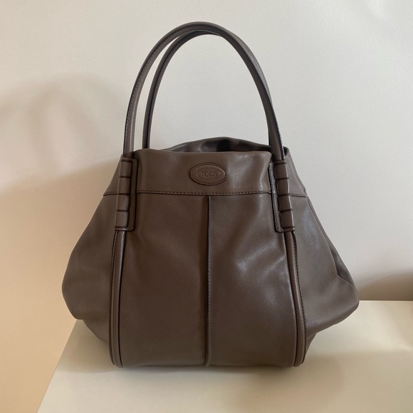 💎Quiet Luxury 💎TOD’s  Leather Hobo Shoulder Tote Bag Taupe (Brown/Gray) - Picture 2 of 11
